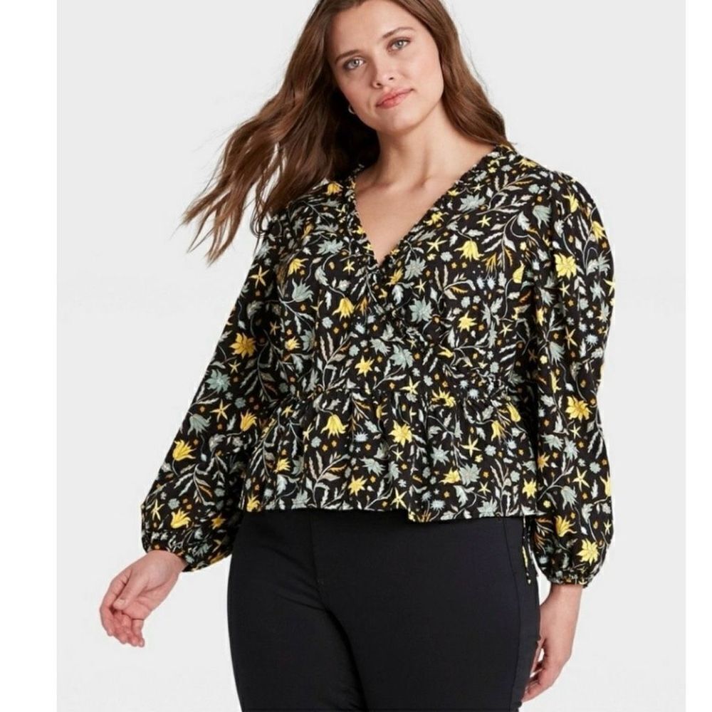 Universal Thread Women's Floral Balloon Long Sleeve Wrap Blouse Black Small NWT